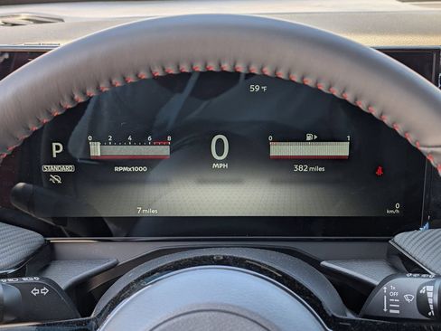 Used 2025 Nissan Kicks SR FWD image 24