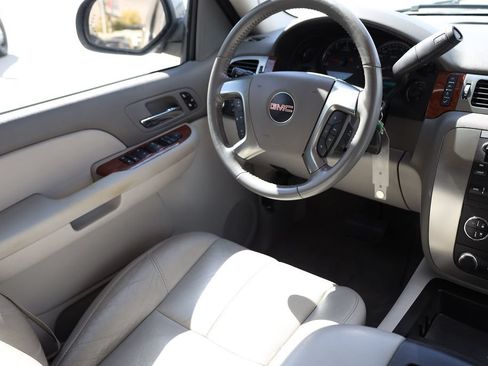 Used 2007 GMC Yukon SLT w/ SLT Preferred Equipment Group AWD/4WD image 20