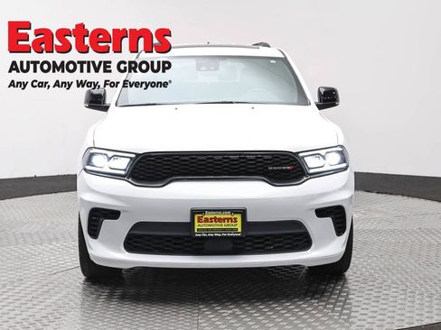 Used 2024 Dodge Durango GT RWD image 2
