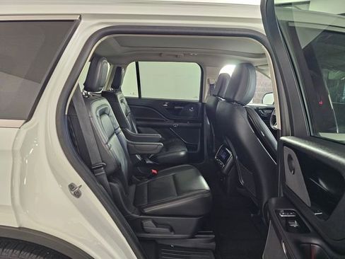 Used 2024 Lincoln Aviator Reserve image 13