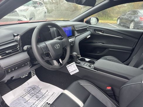 New 2025 Toyota Camry SE w/ Convenience Package FWD image 15