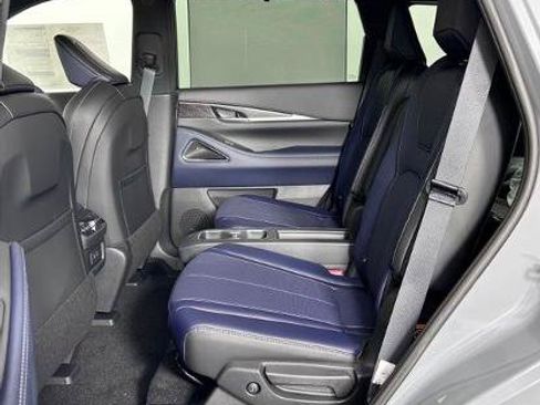 Certified 2026 INFINITI QX60 Sport w/ Dark Cargo Package AWD/4WD image 18