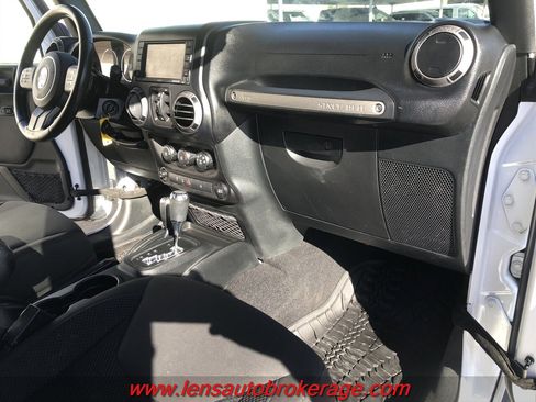 Used 2017 Jeep Wrangler Unlimited Sport image 22