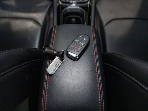 Used 2022 Jeep Compass Trailhawk w/ Trailhawk Elite Group AWD/4WD image 35