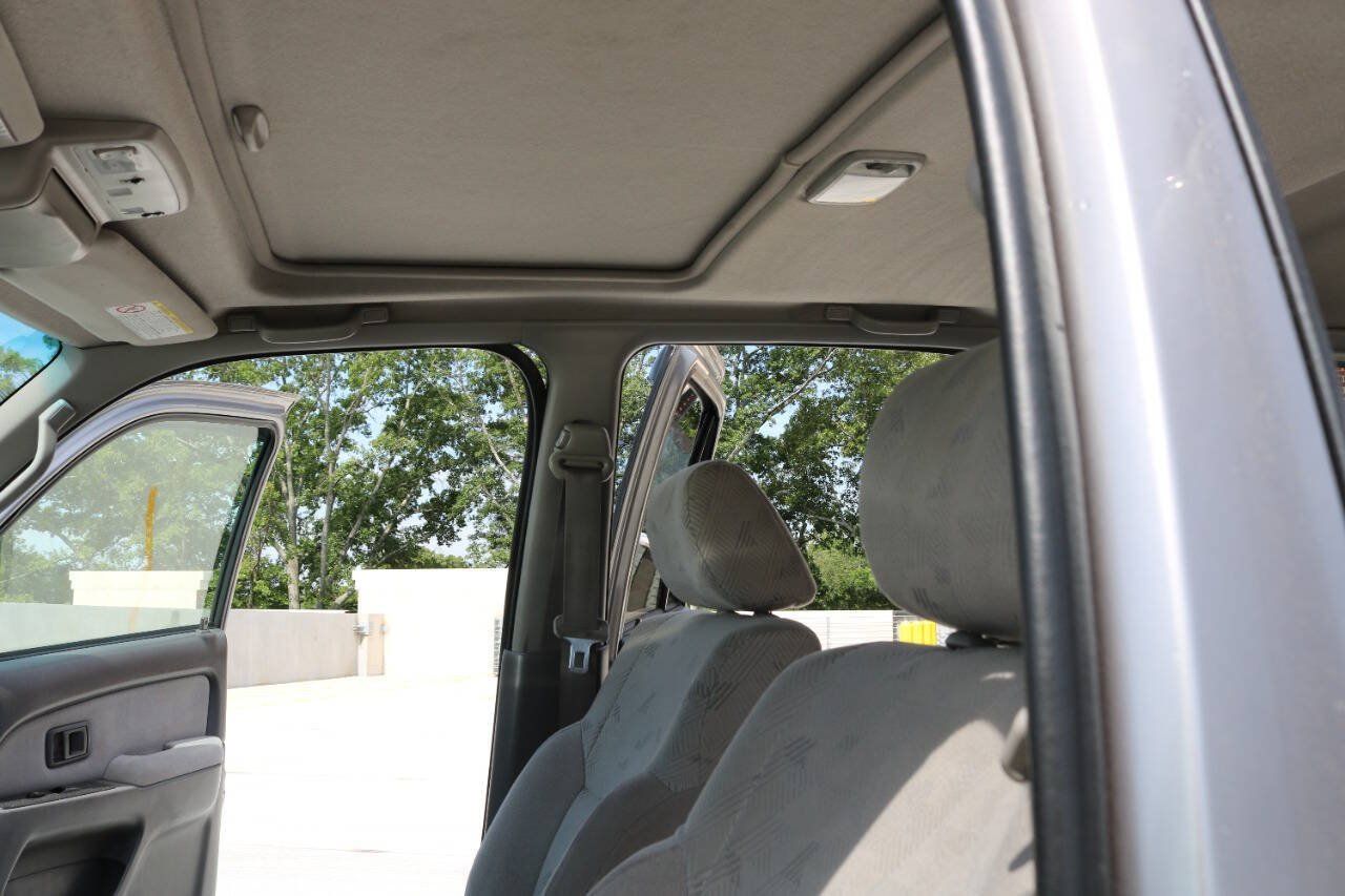 Used 2002 Toyota 4Runner SR5 AWD/4WD image 84
