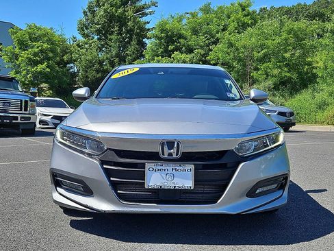 Used 2019 Honda Accord EX image 2