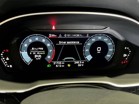 Used 2022 Audi Q3 2.0T Premium Plus image 13