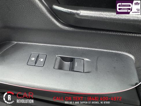 Used 2024 Toyota Tacoma SR RWD image 43