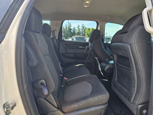 Used 2015 Chevrolet Traverse LT AWD/4WD image 12