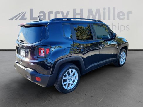 Used 2020 Jeep Renegade Latitude w/ Popular Equipment Group image 5