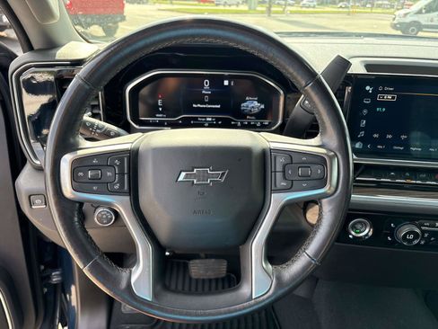 Used 2022 Chevrolet Silverado 1500 RST AWD/4WD image 12