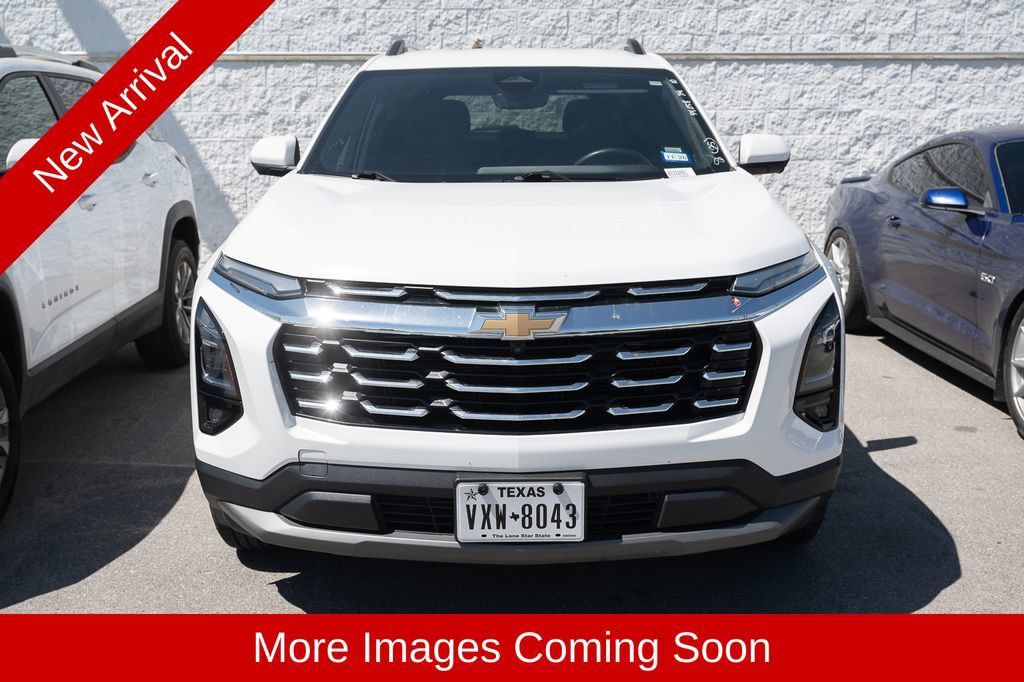 Used 2025 Chevrolet Equinox LT w/ Convenience Package II FWD image 2