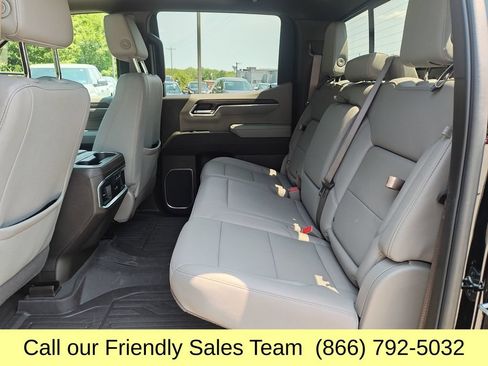 Used 2025 GMC Sierra 1500 SLT w/ SLT Premium Plus Package AWD/4WD image 27