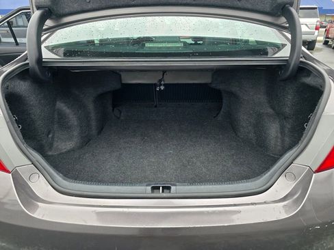 Used 2015 Toyota Camry SE FWD image 14