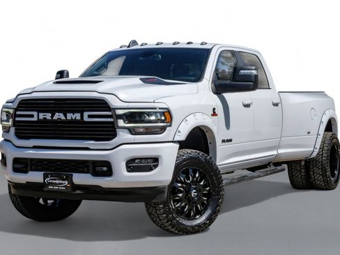 Used 2024 RAM 3500 Laramie w/ Night Edition image 4