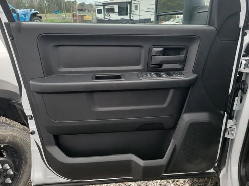 New 2025 RAM 5500 Tradesman AWD/4WD image 30