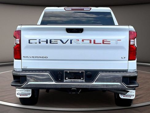 Used 2024 Chevrolet Silverado 1500 LT AWD/4WD image 6