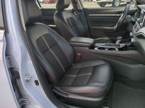 Used 2024 Nissan Altima 2.5 SR AWD/4WD image 22