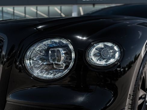 Certified 2025 Bentley Flying Spur Plug-In Hybrid AWD/4WD image 21
