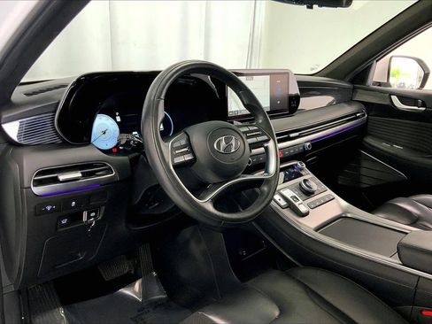 Used 2023 Hyundai Palisade Calligraphy image 13