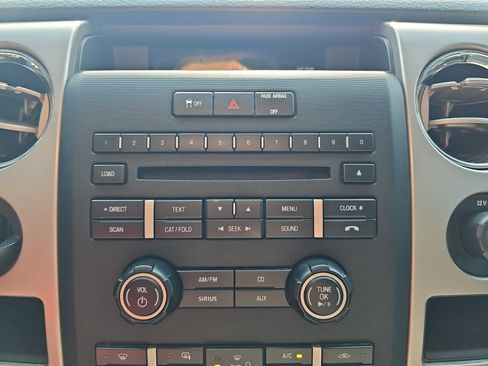 Used 2011 Ford F150 XLT w/ XLT Chrome Pkg RWD image 18