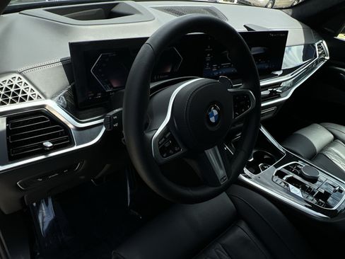 Used 2026 BMW X7 xDrive40i AWD/4WD image 21