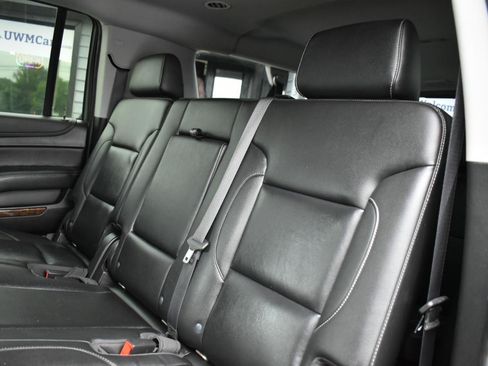 Used 2019 Chevrolet Suburban LT AWD/4WD image 26