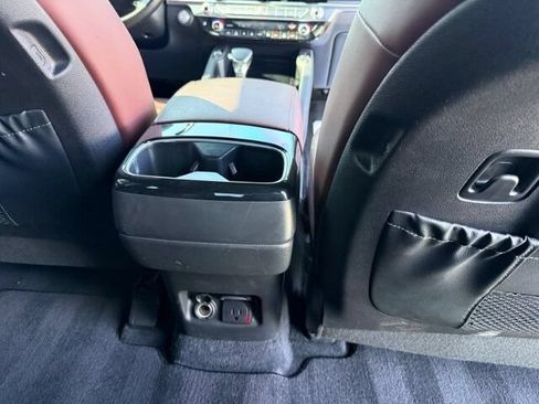 Used 2023 Kia Telluride SX Prestige AWD/4WD image 15