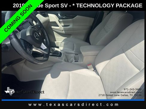 Used 2019 Nissan Rogue Sport SV w/ Technology Package FWD image 6