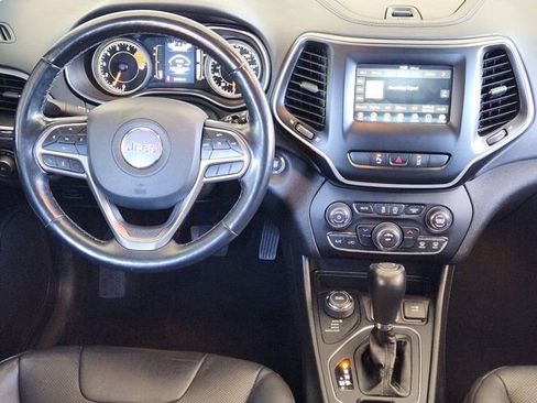 Used 2021 Jeep Cherokee Latitude Lux w/ Sun & Sound Group image 29