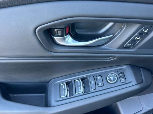 Used 2025 Honda Accord EX-L image 13