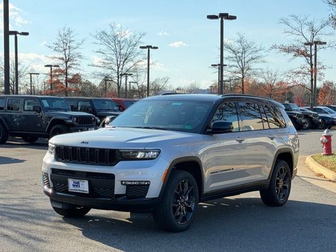 New 2025 Jeep Grand Cherokee L Limited image 3