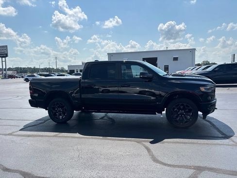 Used 2024 RAM 1500 Limited AWD/4WD image 10