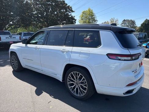 Used 2023 Jeep Grand Cherokee L Summit image 5