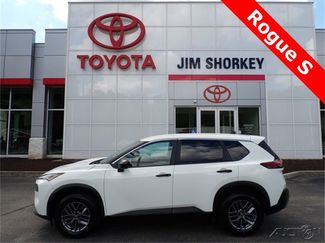 Used 2023 Nissan Rogue S video 1