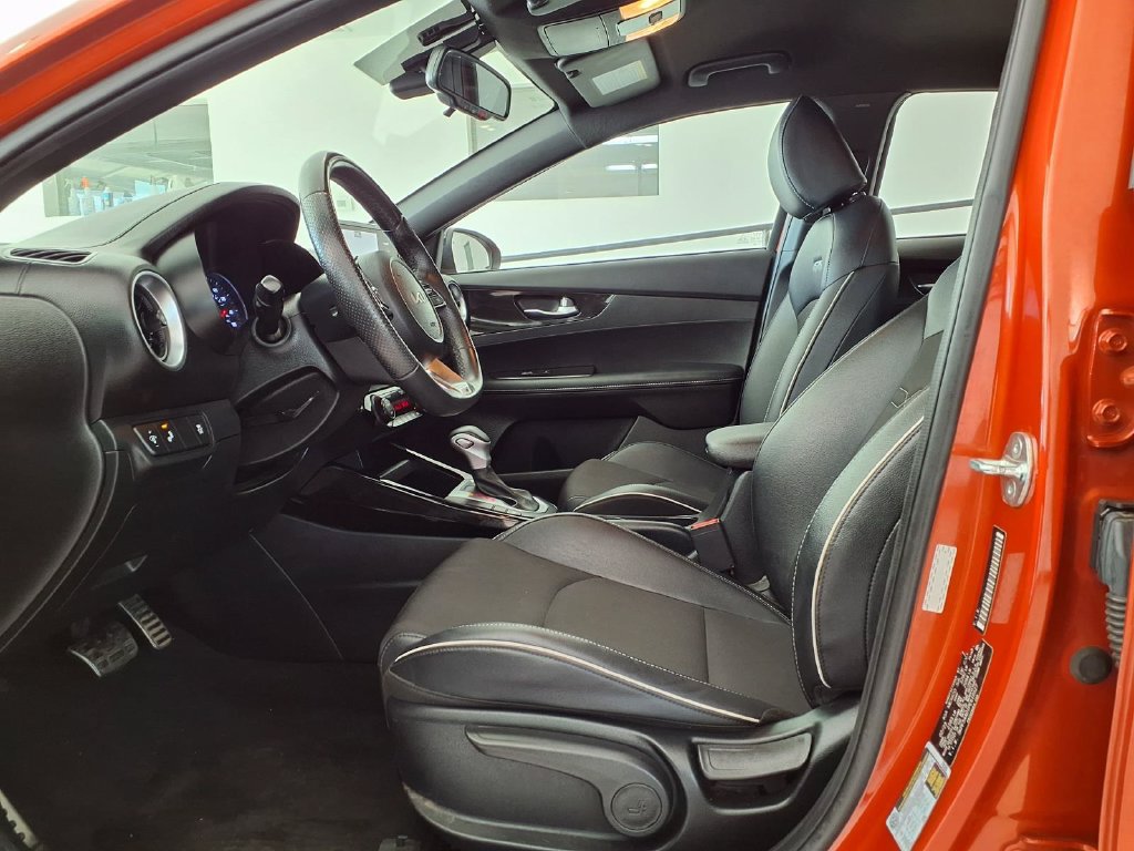 Used 2023 Kia Forte GT-Line FWD image 13