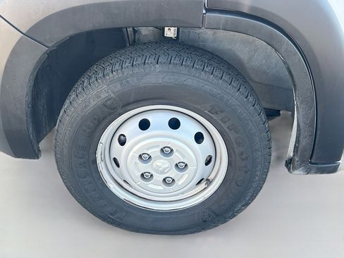 Used 2023 RAM ProMaster 2500 image 13