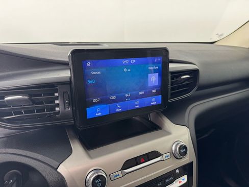 Used 2021 Ford Explorer 2WD image 13