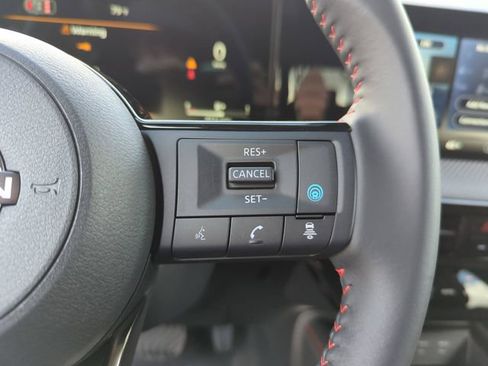New 2026 Nissan Kicks SR FWD image 34