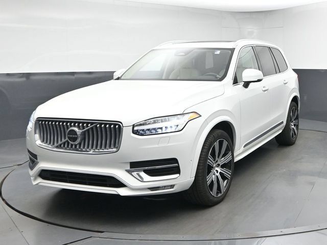 Used 2024 Volvo XC90 B6 Plus w/ Protection Package Premier AWD/4WD image 3