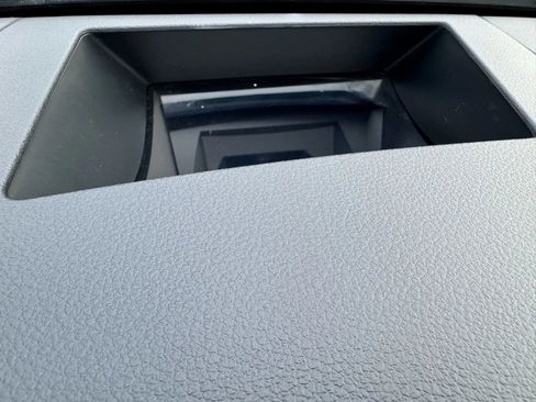 Used 2022 Audi e-tron Chronos w/ Chronos Package image 31