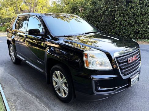 Used 2017 GMC Terrain SLE FWD image 9