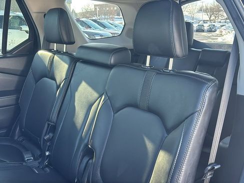 Used 2024 Honda Pilot Touring image 28