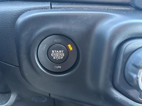 Used 2022 Jeep Wrangler Unlimited Sport image 20