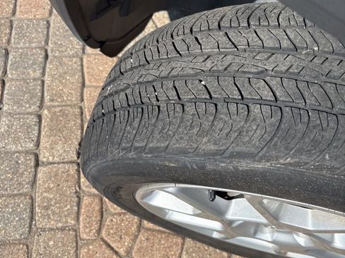 Used 2021 Jeep Renegade Limited image 10