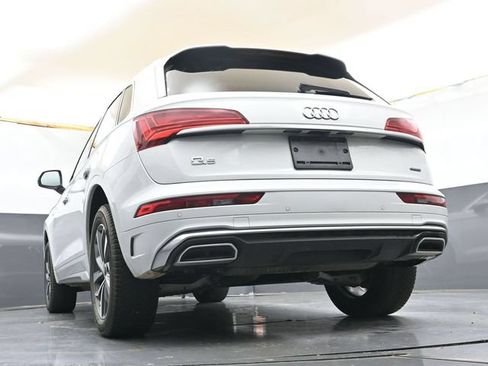 Used 2023 Audi Q5 2.0T Premium Plus w/ Premium Plus Package AWD/4WD image 32