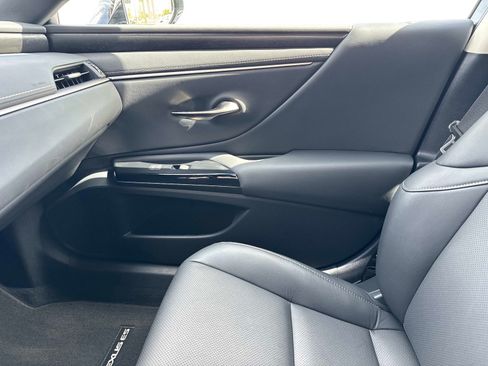 Certified 2025 Lexus ES 350 w/ Premium Package FWD image 22