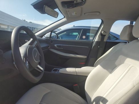 Used 2025 Hyundai Sonata SEL FWD image 8