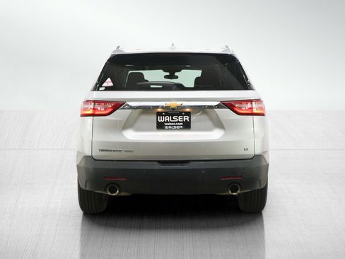 Used 2018 Chevrolet Traverse LT image 4