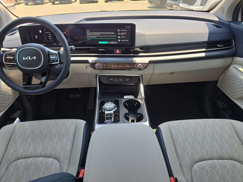 New 2026 Kia Carnival SX FWD image 13